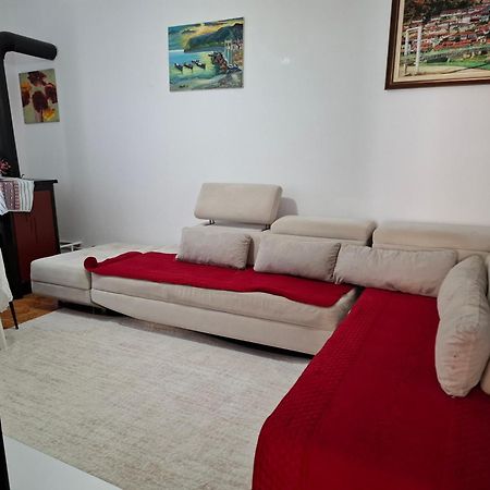 Apartment Xheison Berat Exterior photo