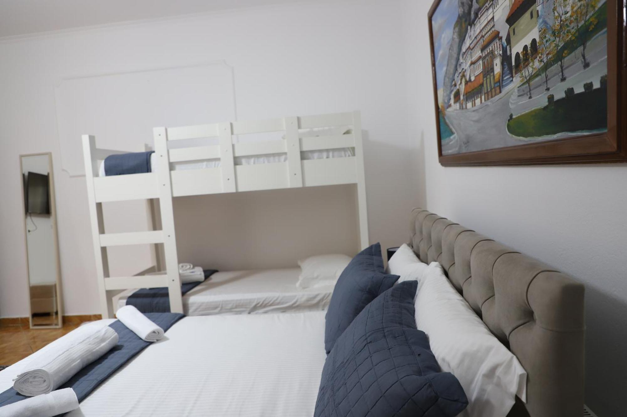 Apartment Xheison Berat Exterior photo