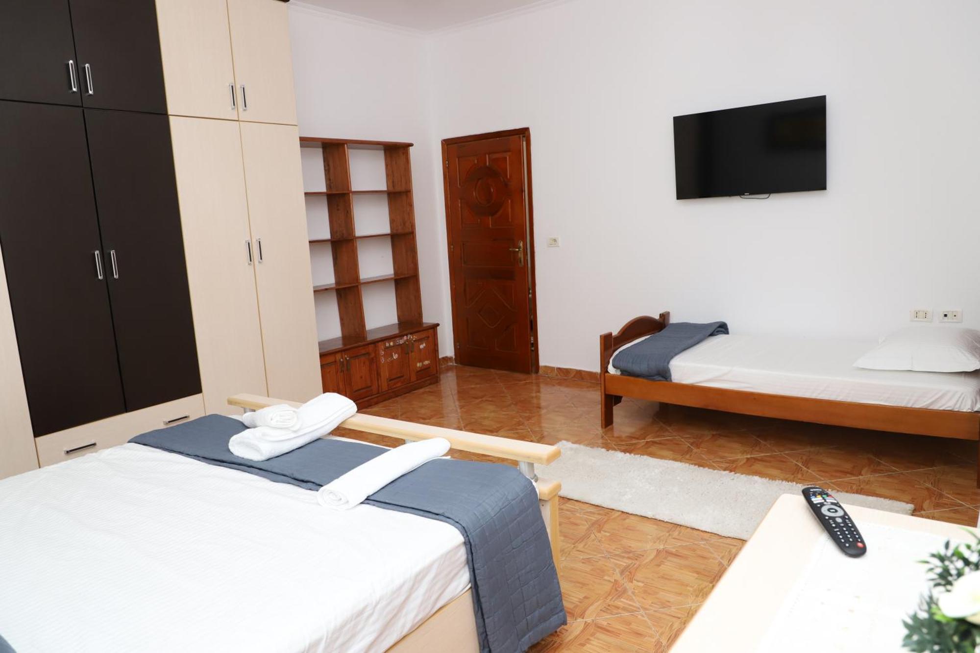 Apartment Xheison Berat Exterior photo