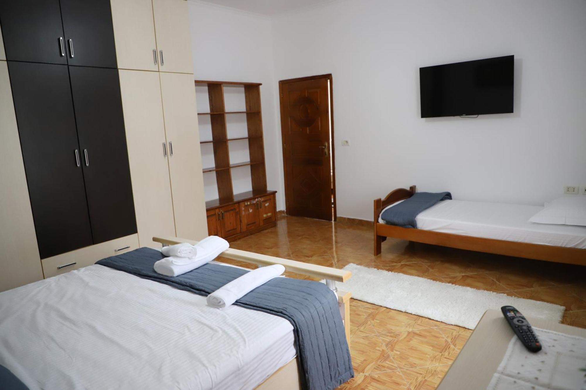 Apartment Xheison Berat Exterior photo