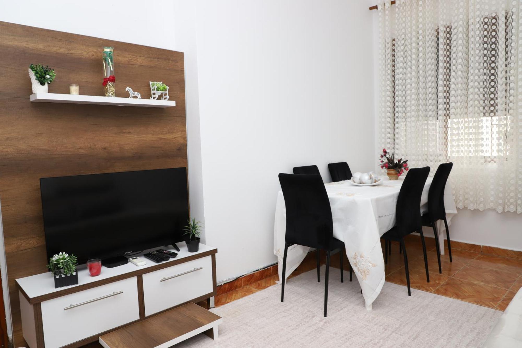 Apartment Xheison Berat Exterior photo
