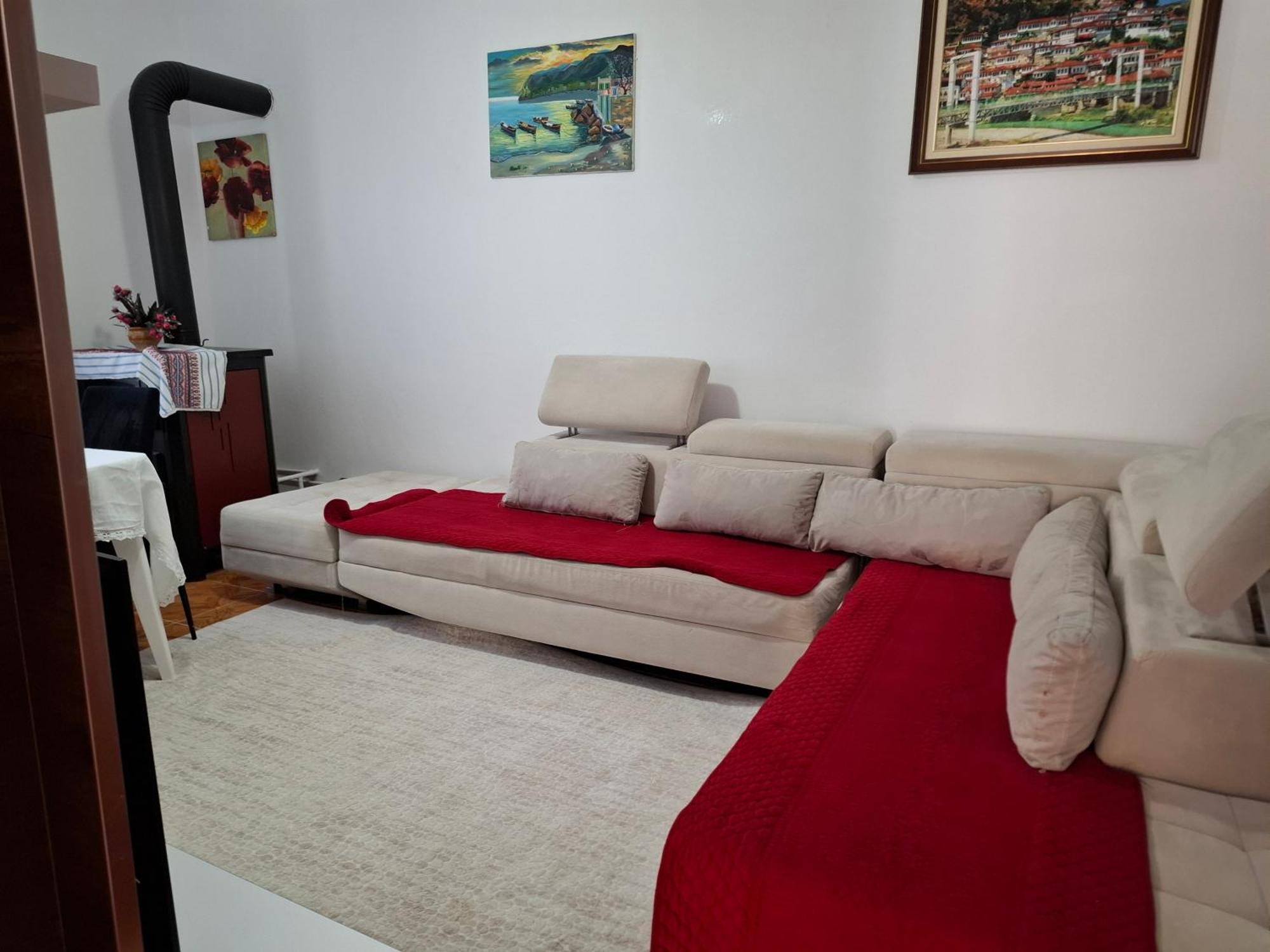 Apartment Xheison Berat Exterior photo