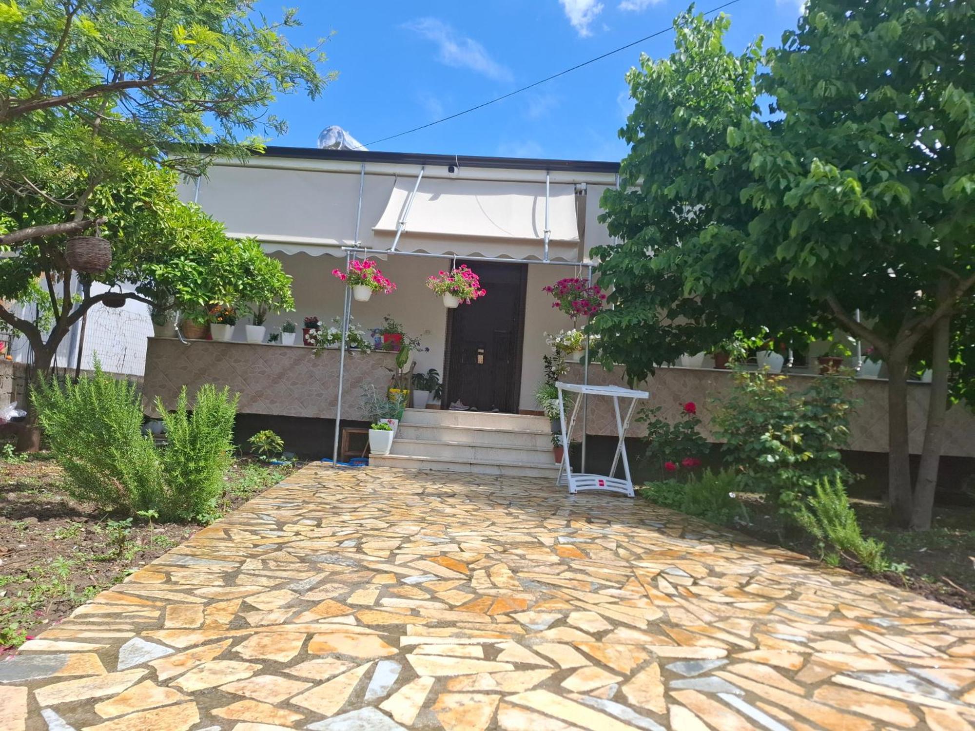 Apartment Xheison Berat Exterior photo